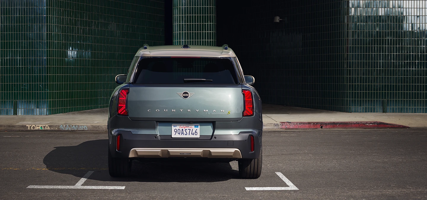 mini-U25-BEV-gallery-rear-wide